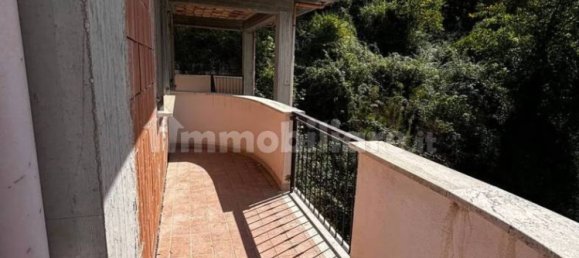 5 غرف نوم شقة في Civitella Roveto, Italy رقم 133996 14