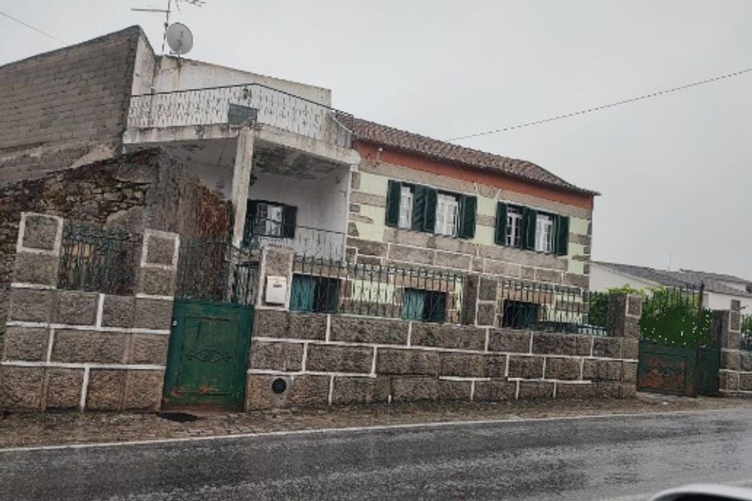 4 bedrooms House in Nave, Portugal No. 20820