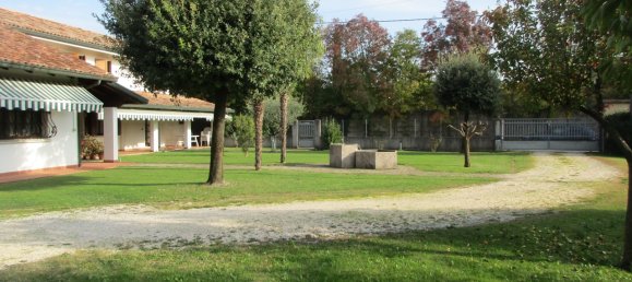 Villa de 13 habitaciónes en Udine, Italy No. 114359 13