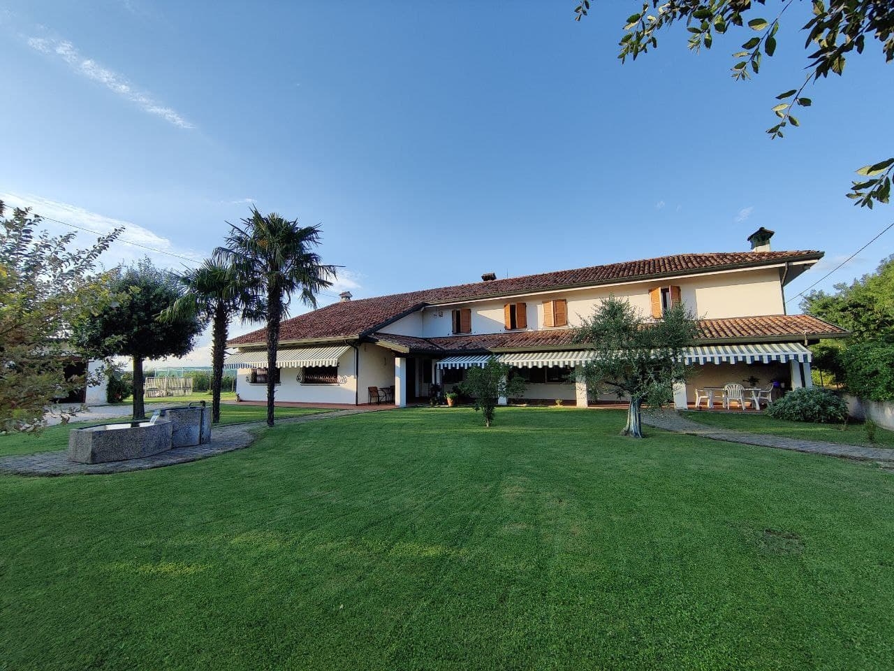 Villa de 13 habitaciónes en Udine, Italy No. 114359