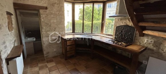 1 bedroom Apartment in Senlis, France No. 236962 2