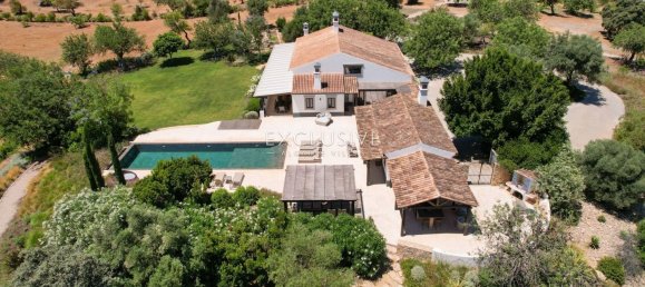 Casa de 3 dormitorios en Tavira, Portugal No. 140941 2