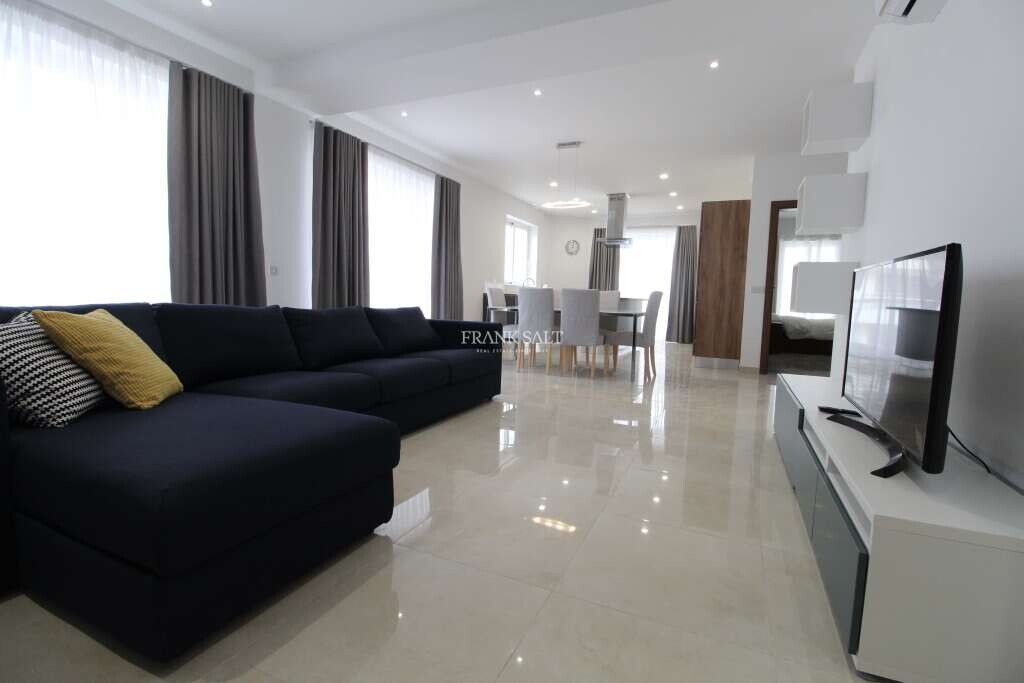 3 bedrooms Apartment in San Gwann, Malta No. 6830