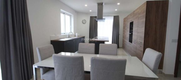 3 bedrooms Apartment in San Gwann, Malta No. 6830 3