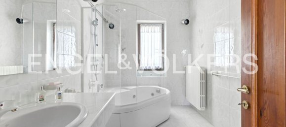 10-salle Villa à Luvinate, Italy No. 290704 29