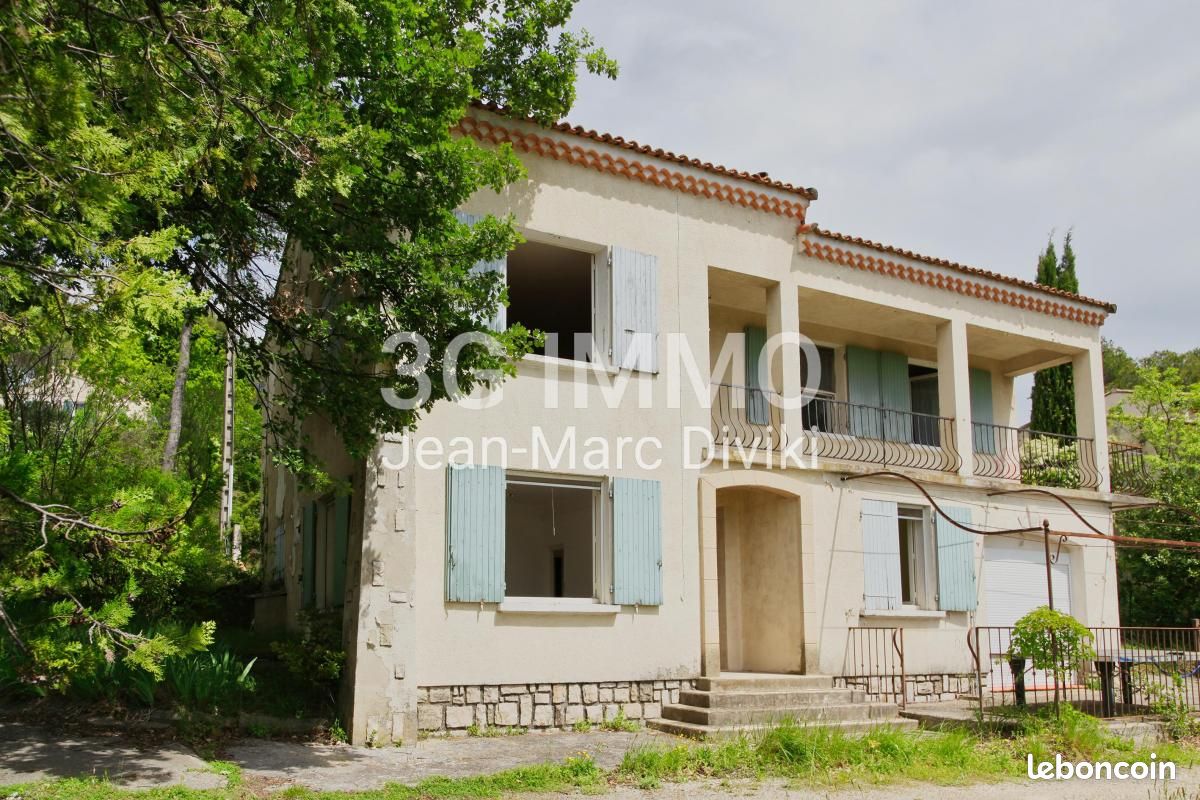 4 bedrooms Villa in Villelaure, France No. 318667