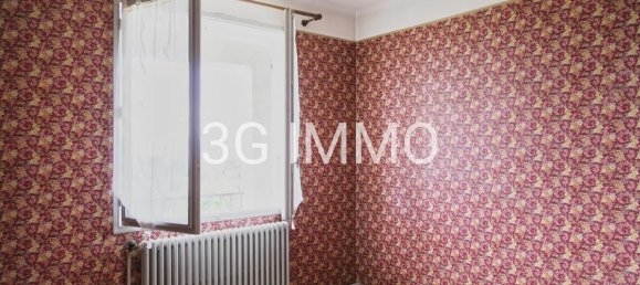 4 bedrooms Villa in Villelaure, France No. 318667 9