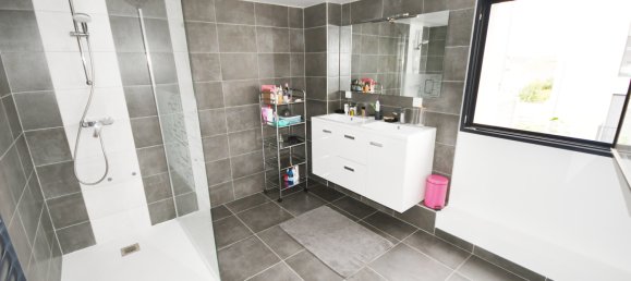 4 Schlafzimmer Haus in Nanterre, France, Nr. 176852 2