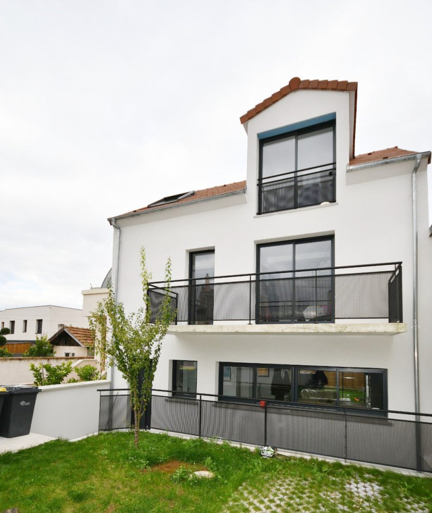 4 Schlafzimmer Haus in Nanterre, France, Nr. 176852