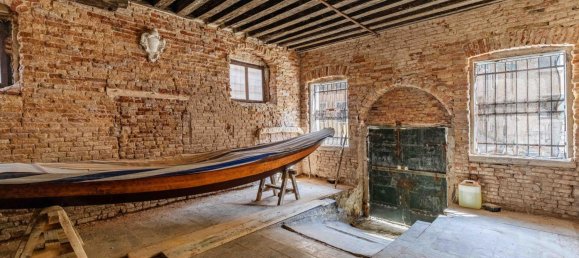 4 bedrooms Apartment in Venice, Italy No. 350541 25