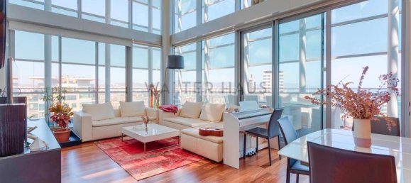 3 bedrooms Penthouse in Sant Marti, Spain No. 19234 10