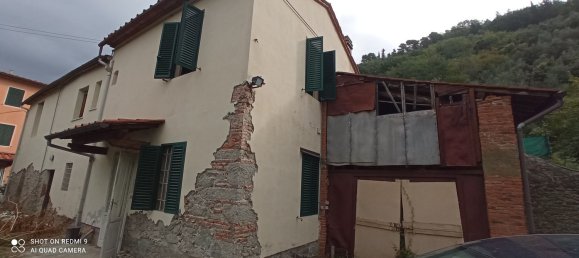 Casa de 6 habitaciónes en Pescia, Italy No. 93040 4