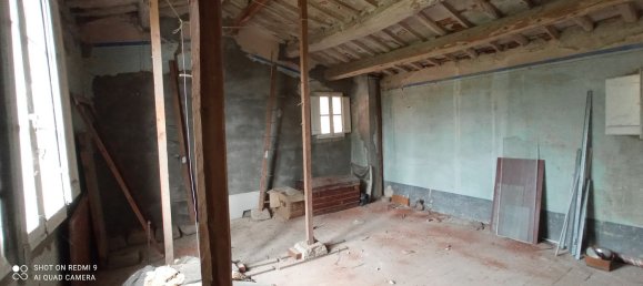 Casa de 6 habitaciónes en Pescia, Italy No. 93040 18