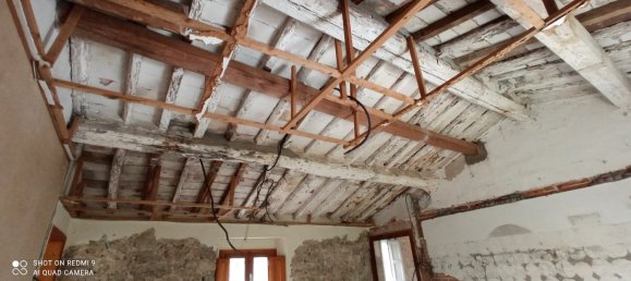 Casa de 6 habitaciónes en Pescia, Italy No. 93040 21