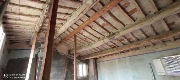 Casa de 6 habitaciónes en Pescia, Italy No. 93040 17