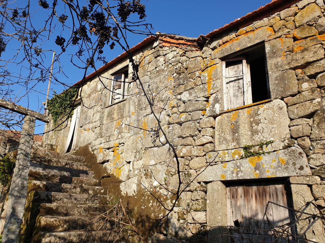 3 bedrooms House in Fornelos, Portugal No. 185317