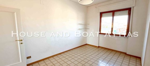 2 bedrooms Apartment in Livorno, Italy No. 305844 26