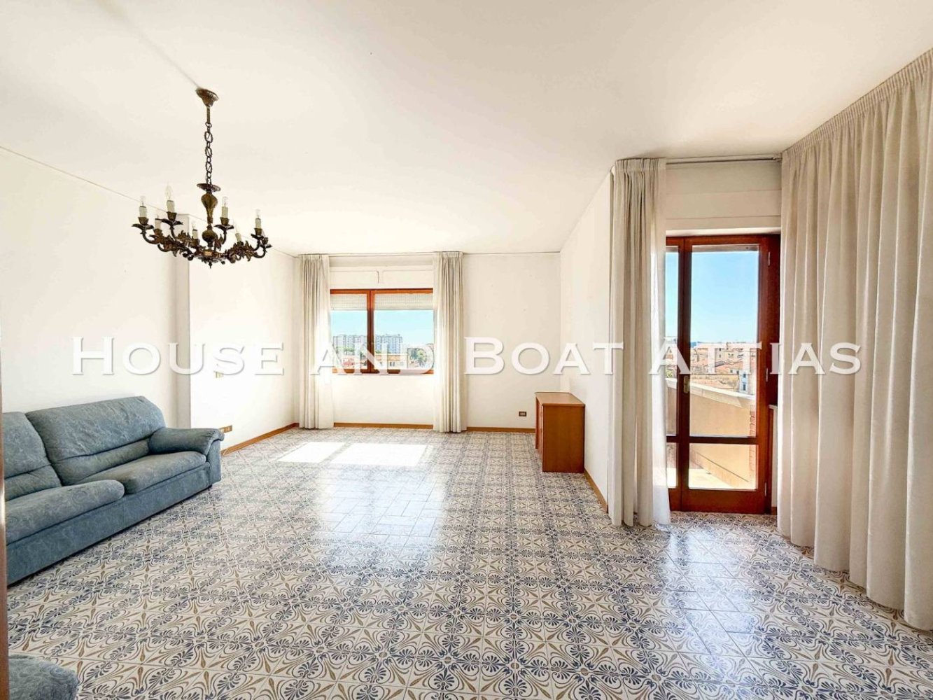 2 bedrooms Apartment in Livorno, Italy No. 305844