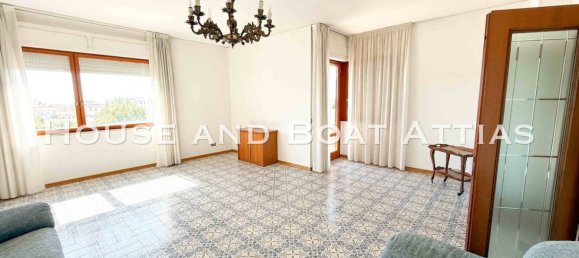 2 bedrooms Apartment in Livorno, Italy No. 305844 8