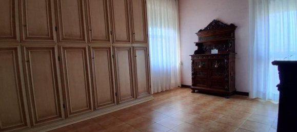 6 bedrooms Apartment in Lucca, Italy No. 379036 23