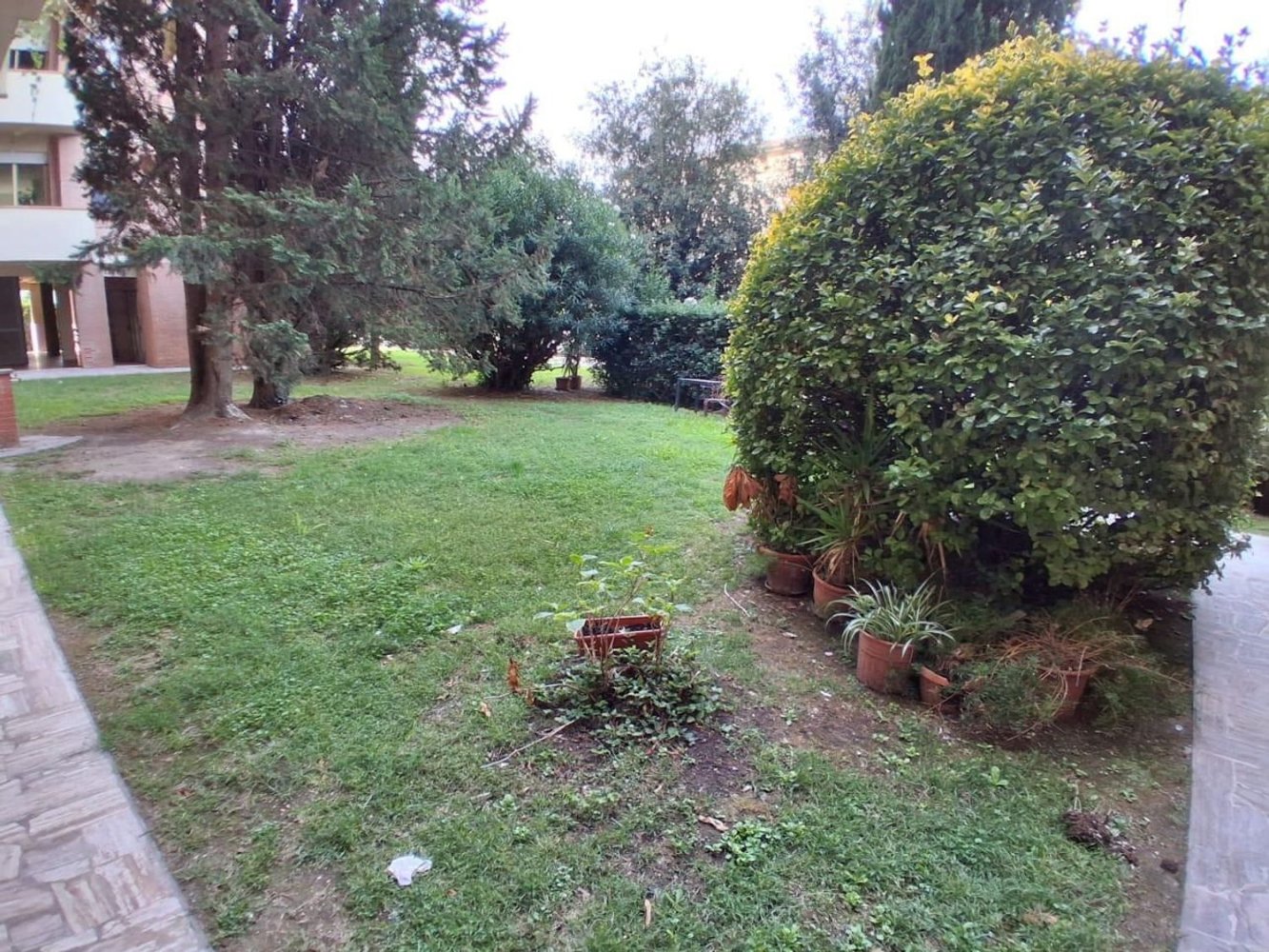 6 bedrooms Apartment in Lucca, Italy No. 379036