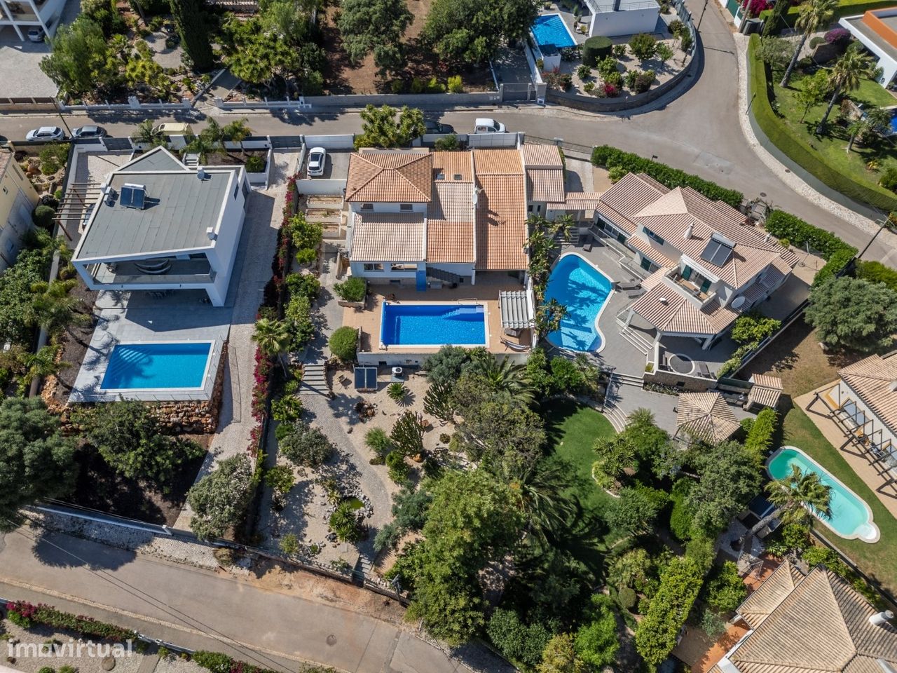 3 bedrooms House in Mexilhoeira Grande, Portugal No. 200693