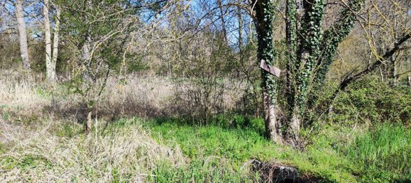  Land in Monts, France No. 64522 2