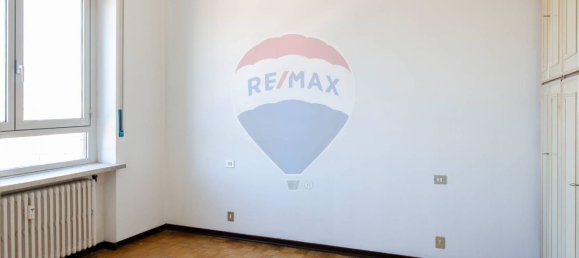 3 bedrooms Apartment in Sesto San Giovanni, Italy No. 54042 18