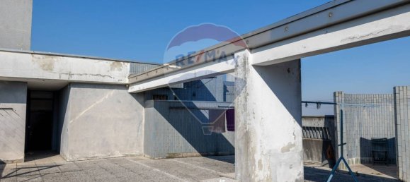 3 bedrooms Apartment in Sesto San Giovanni, Italy No. 54042 28