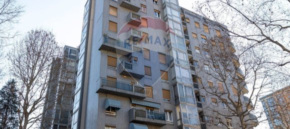 3 bedrooms Apartment in Sesto San Giovanni, Italy No. 54042 35