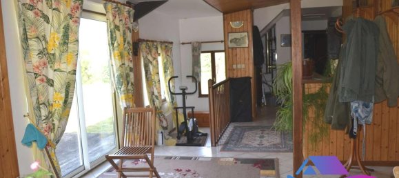 6 bedrooms House in Le Chatelet, France No. 272358 16