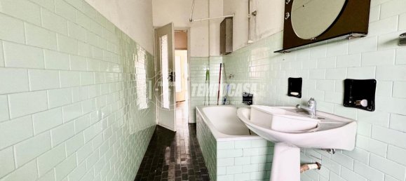 Apartamento de 3 habitaciónes en Rivoli, Italy No. 130538 19