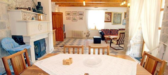 4 bedrooms Commercial property in Budva, Montenegro No. 121 22