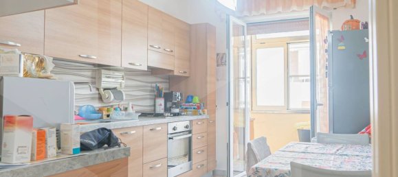 Квартира с 3 комнатами в Бари, Италия № 22761 7