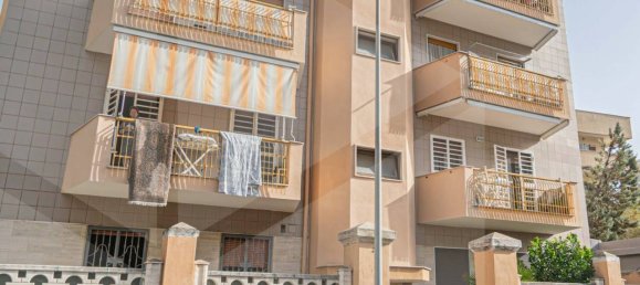 Квартира с 3 комнатами в Бари, Италия № 22761 18