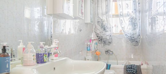 Квартира с 3 комнатами в Бари, Италия № 22761 13