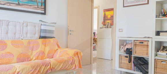 Квартира с 3 комнатами в Бари, Италия № 22761 4