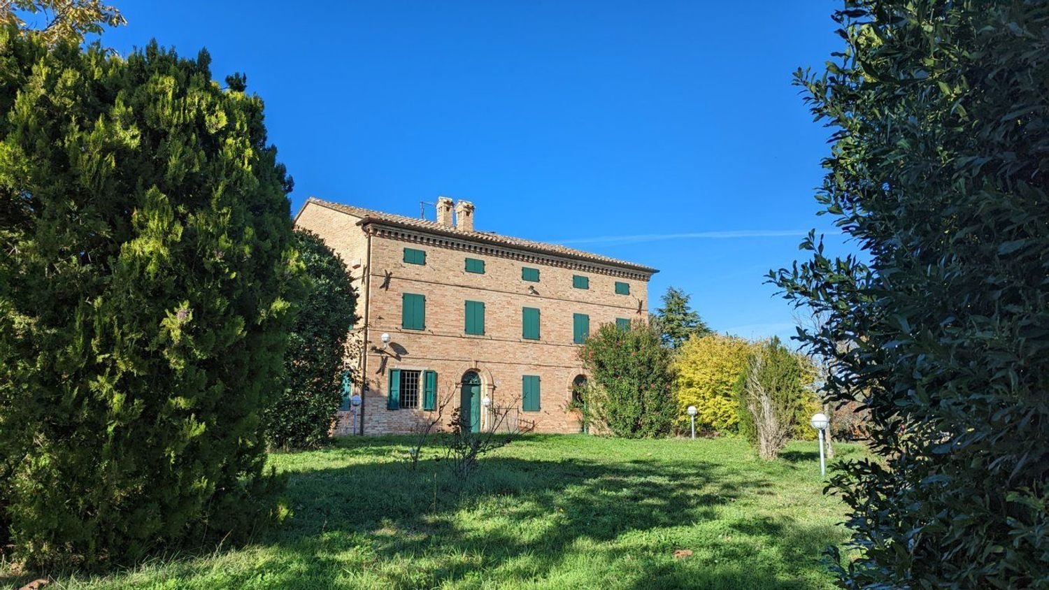 10-Zimmer Haus in Appignano, Italy, Nr. 127025