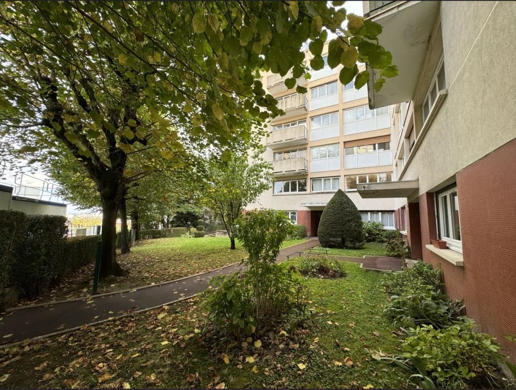 3 غرف نوم شقة في Fontenay-aux-Roses, France رقم 141729