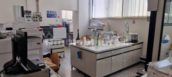 Armazém em Perugia, Italy 3000 m² N.º 349486 7