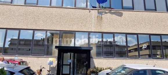 Armazém em Perugia, Italy 3000 m² N.º 349486 2