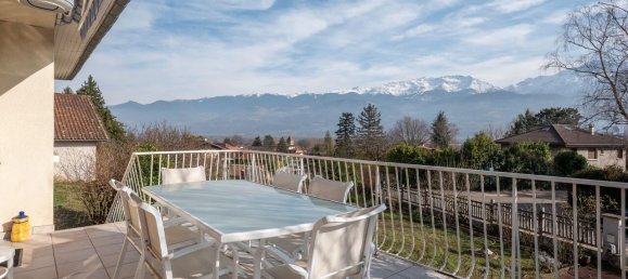 3 Schlafzimmer Haus in Crolles, France, Nr. 200225 2