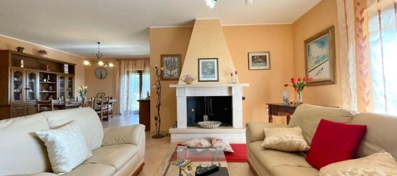 5 bedrooms Villa in Isola del Liri, Italy No. 57800 2
