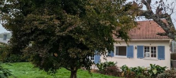 2 bedrooms Castles in Saint-Florent, France No. 214064 9