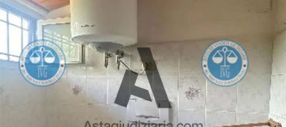 4 bedrooms Apartment in Capena, Italy No. 379517 8