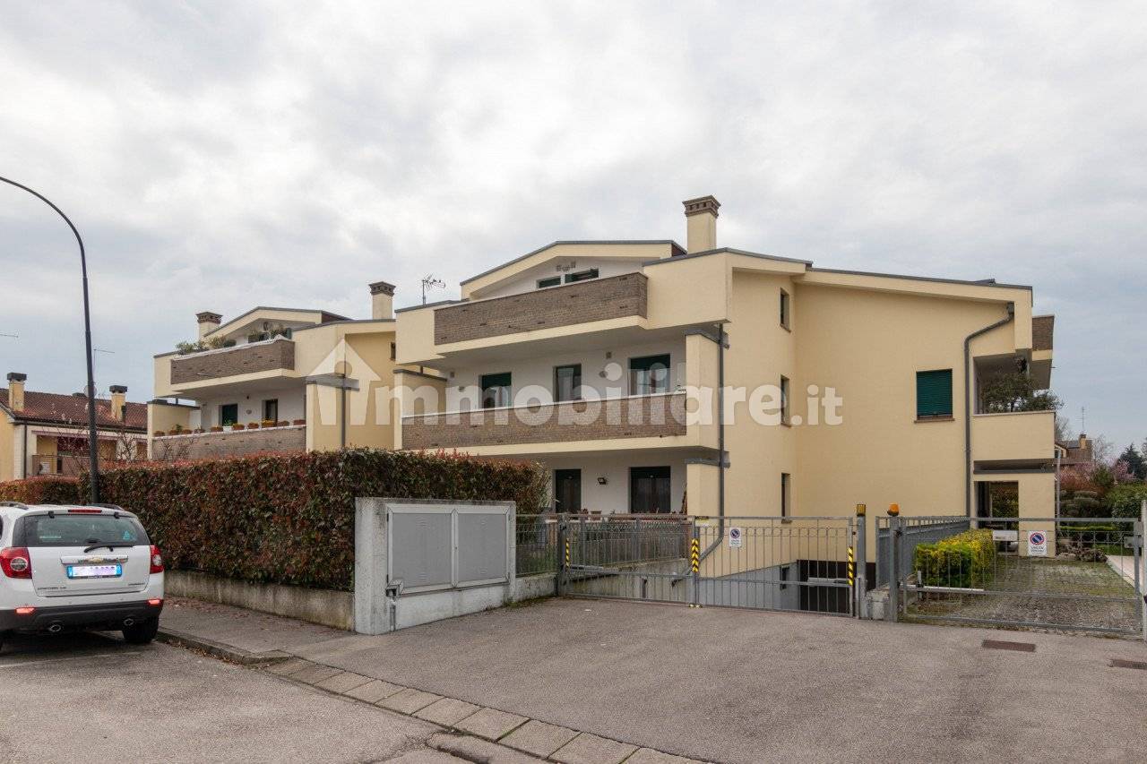 3 bedrooms Apartment in Abano Terme, Italy No. 344763