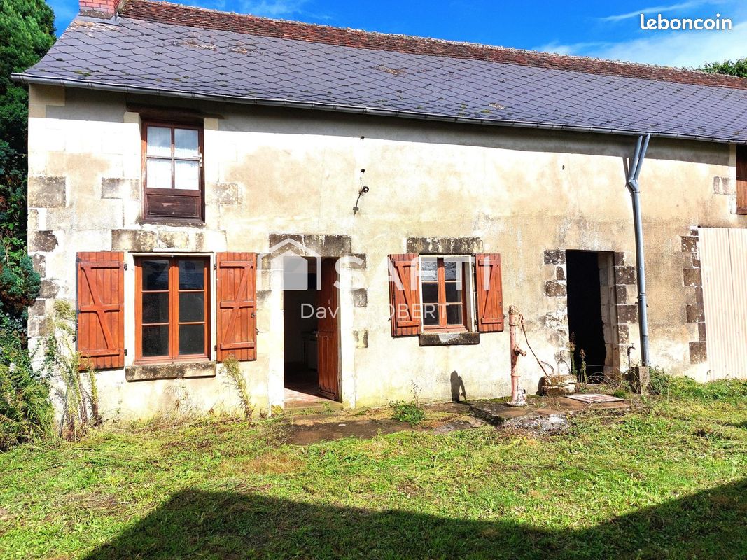 2 chambres Maison à Avon-les-Roches, France No. 237359