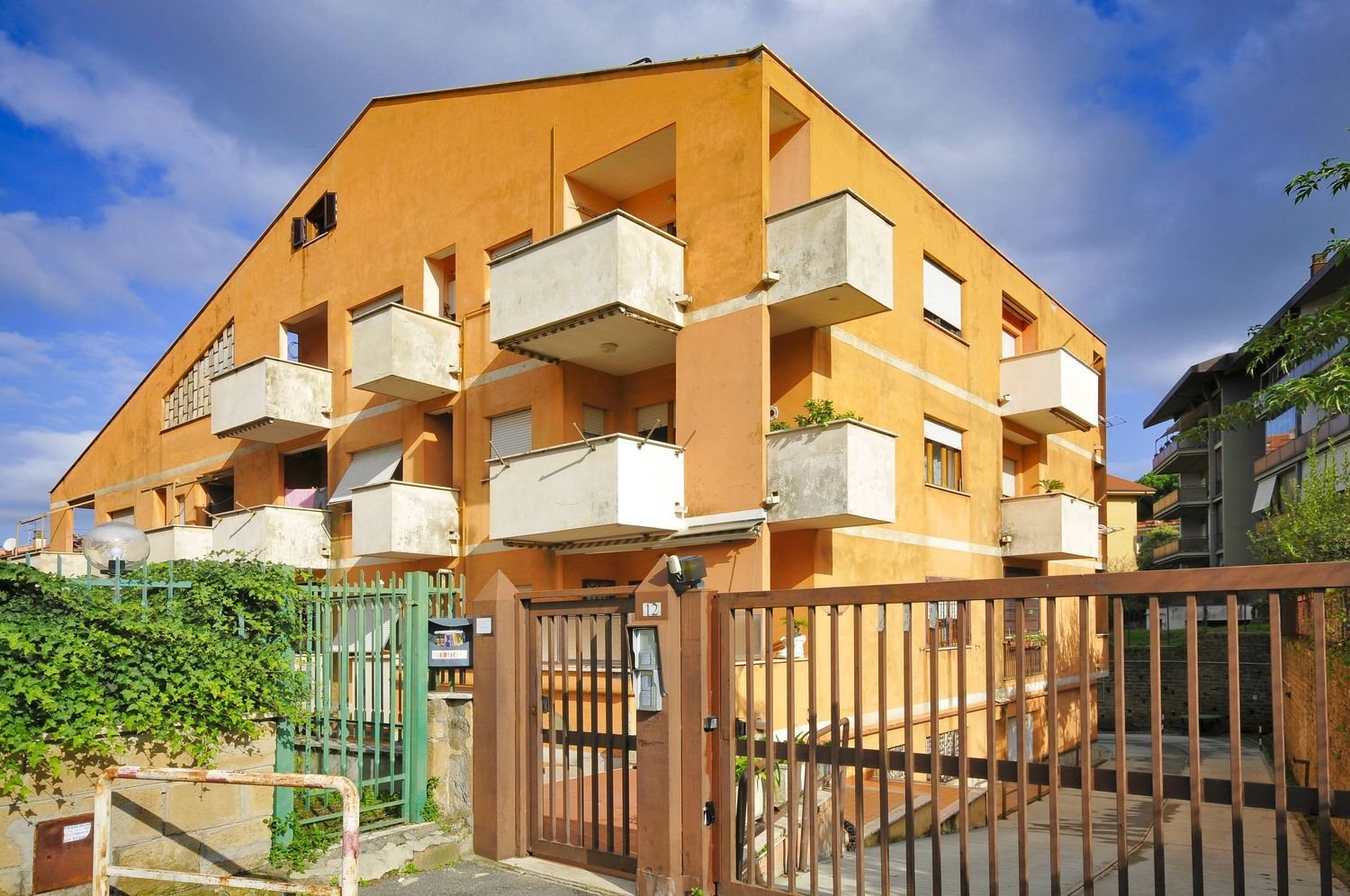 Квартира с 2 комнатами в Марино, Италия № 46881