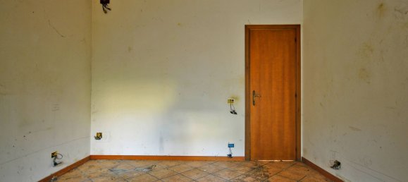 Квартира с 2 комнатами в Марино, Италия № 46881 8