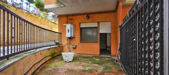 Квартира с 2 комнатами в Марино, Италия № 46881 32